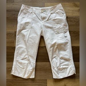 The North Face Women’s White Cargo Cotton Capri Pants